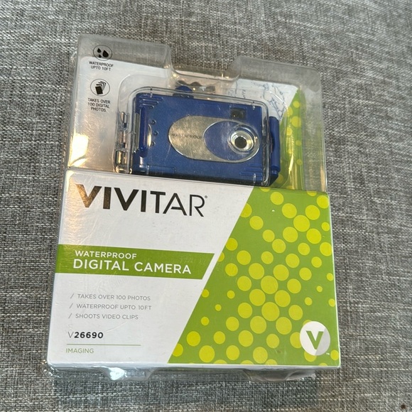 NEW Vivitar Make Splash Underwater Digital Camera 26690 100+ Photos 10ft… - Picture 1 of 5